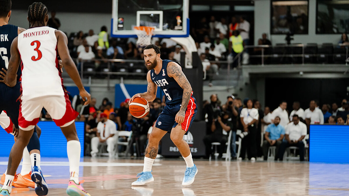 Mike James and the US prevail over Dominican Republic and Andres Feliz