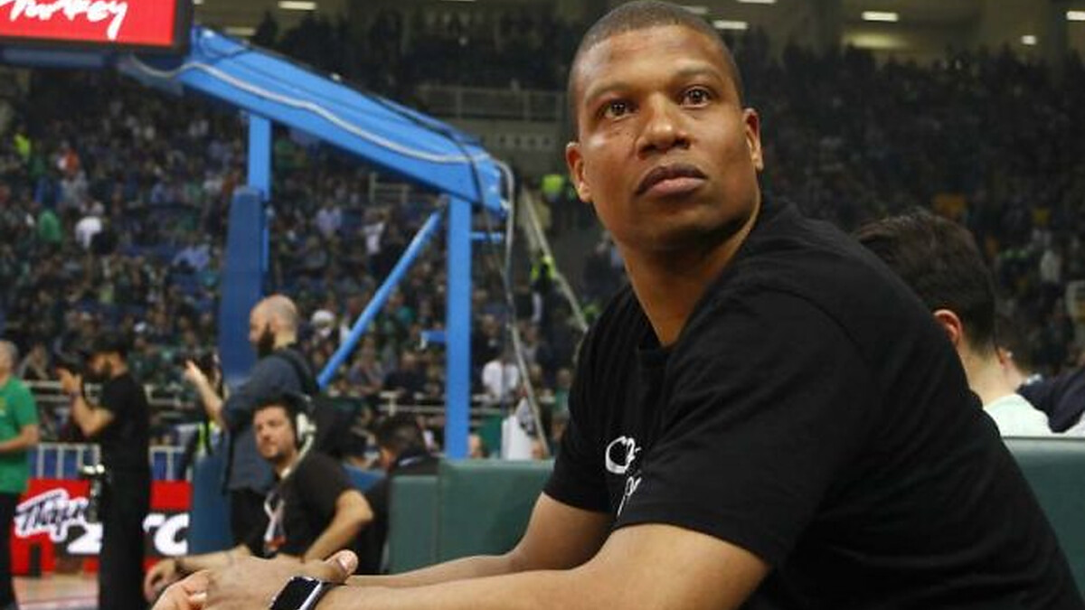 Panathinaikos announced the return of coach Mike Batiste