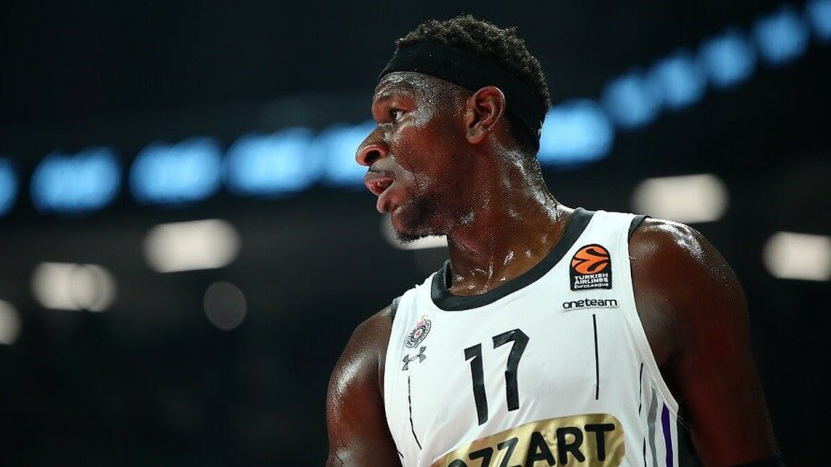 Panathinaikos officially announced the deal with Isaac Bonga