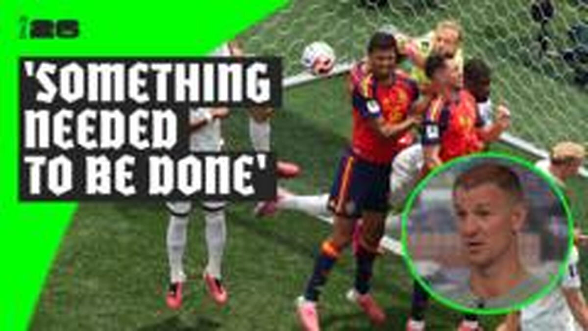 'Premier League goalkeepers will be throwing food at TV'