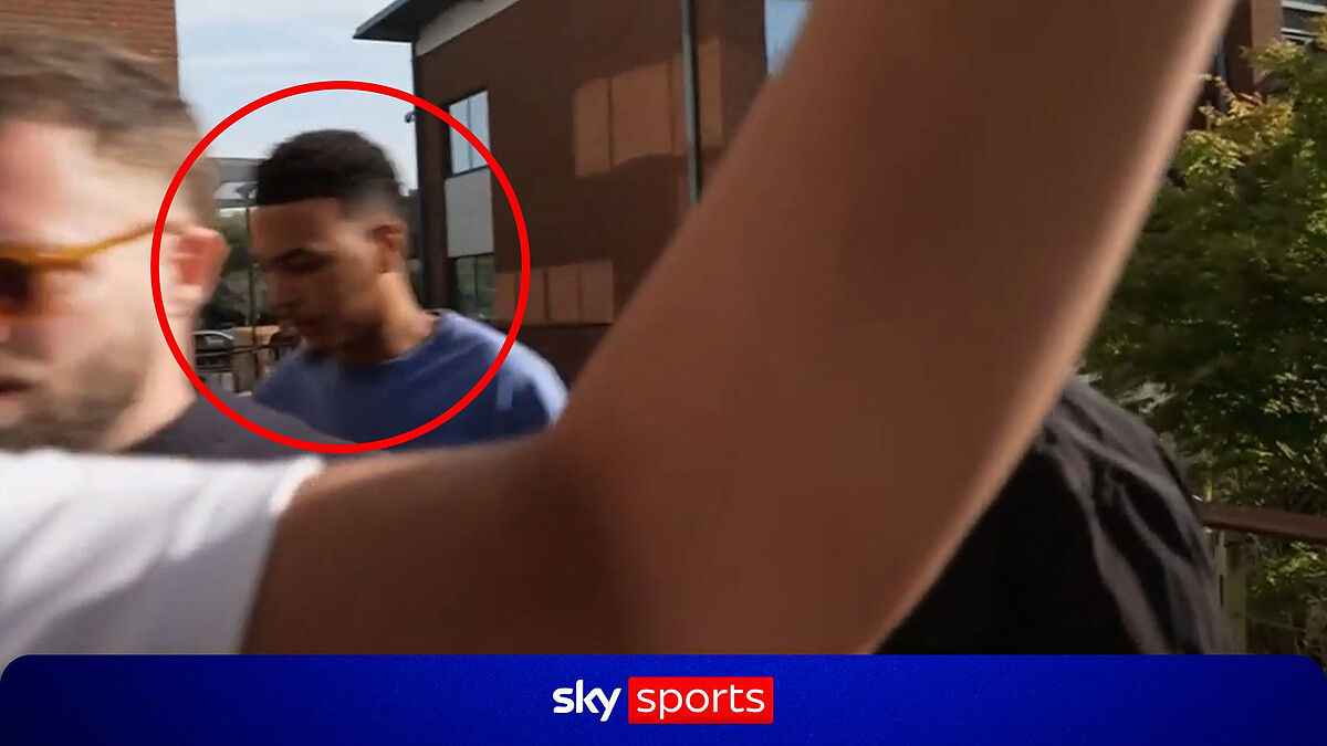 Rogers spotted arriving for Chelsea medical ahead of £117m deal