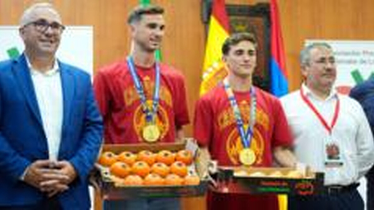 Ruiz & Gavi's reward for World Cup win... 150kg of tomatoes