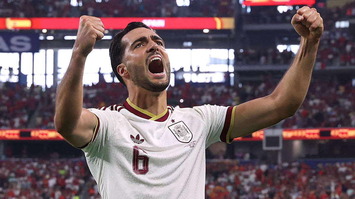 Spain dump Ronaldo's Portugal out of World Cup with stoppage-time win