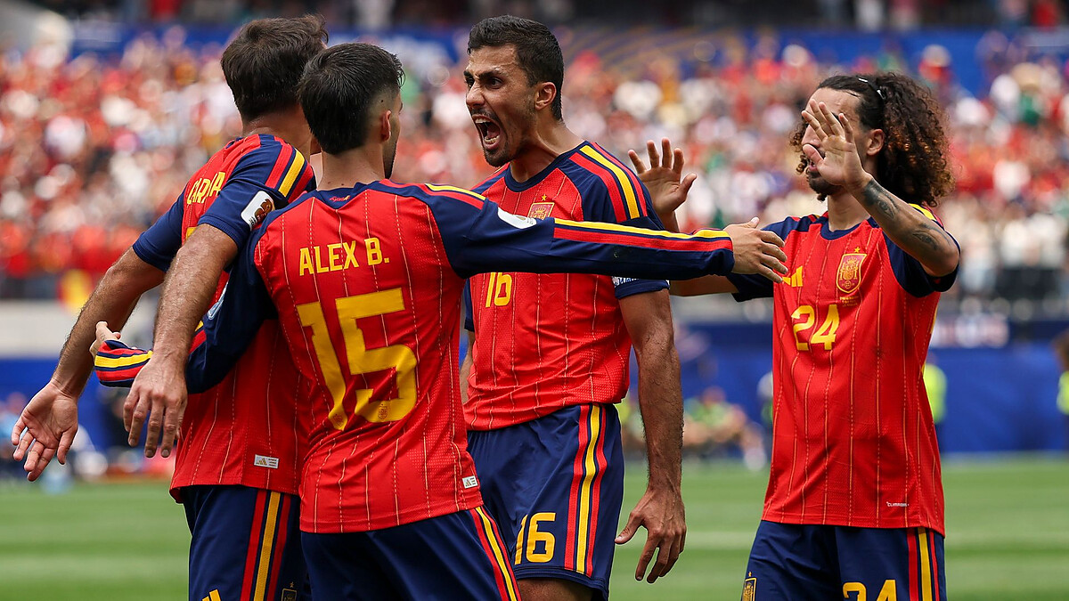 Spain ease past Austria and are growing into this World Cup
