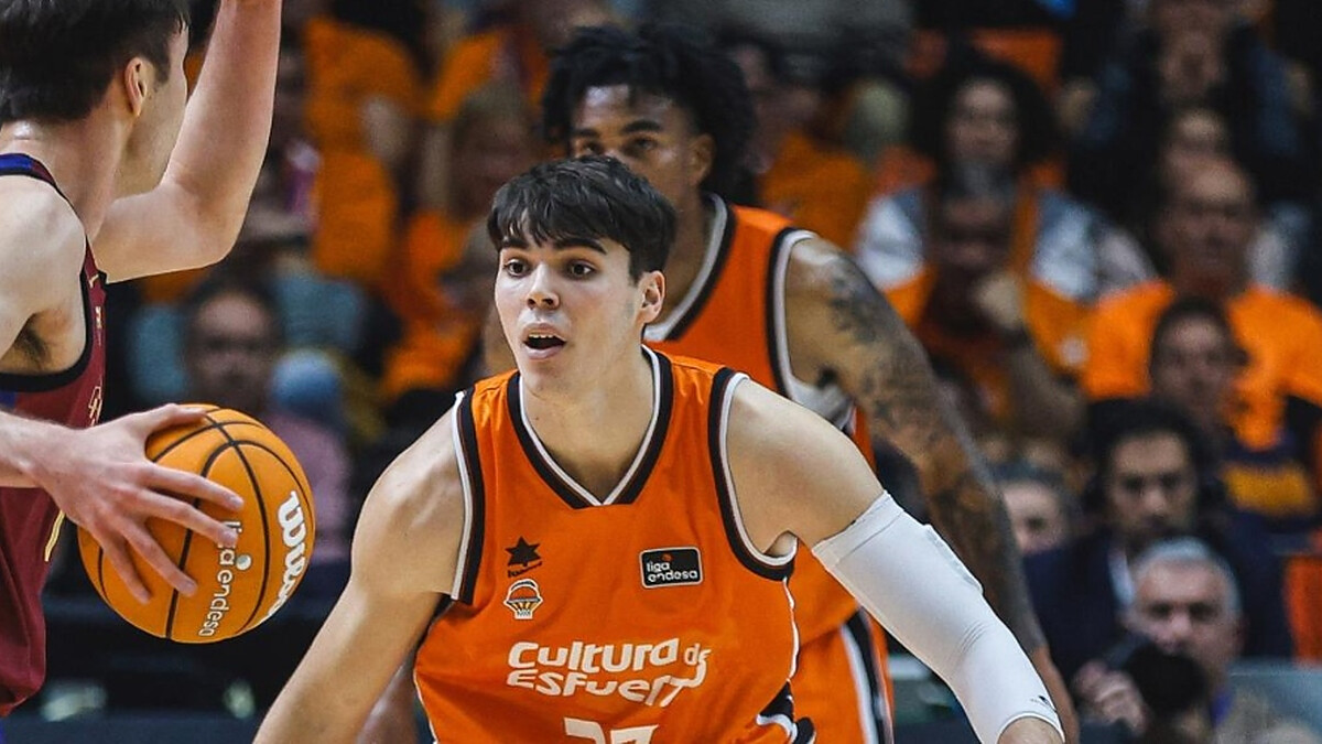 Valencia youth product Lucas Mari returns home to join senior squad