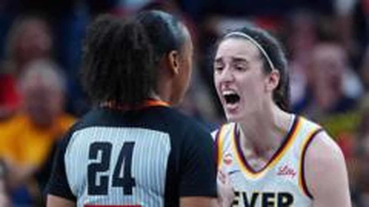 WNBA star Clark yells in referee's face