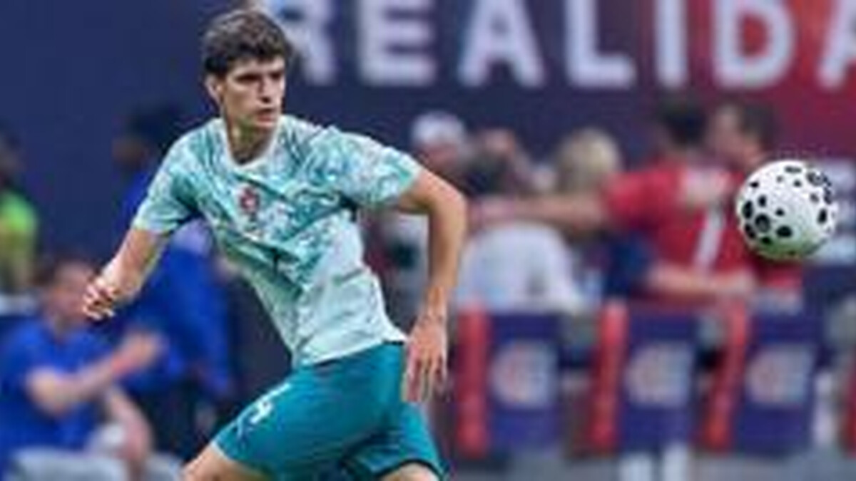 Bournemouth sign Portugal defender Silva