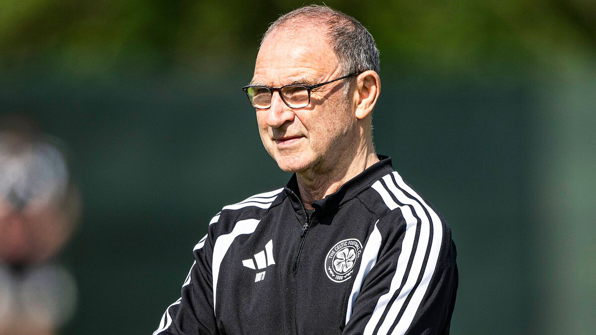 Celtic boss O'Neill in hospital after undergoing 'small procedure'