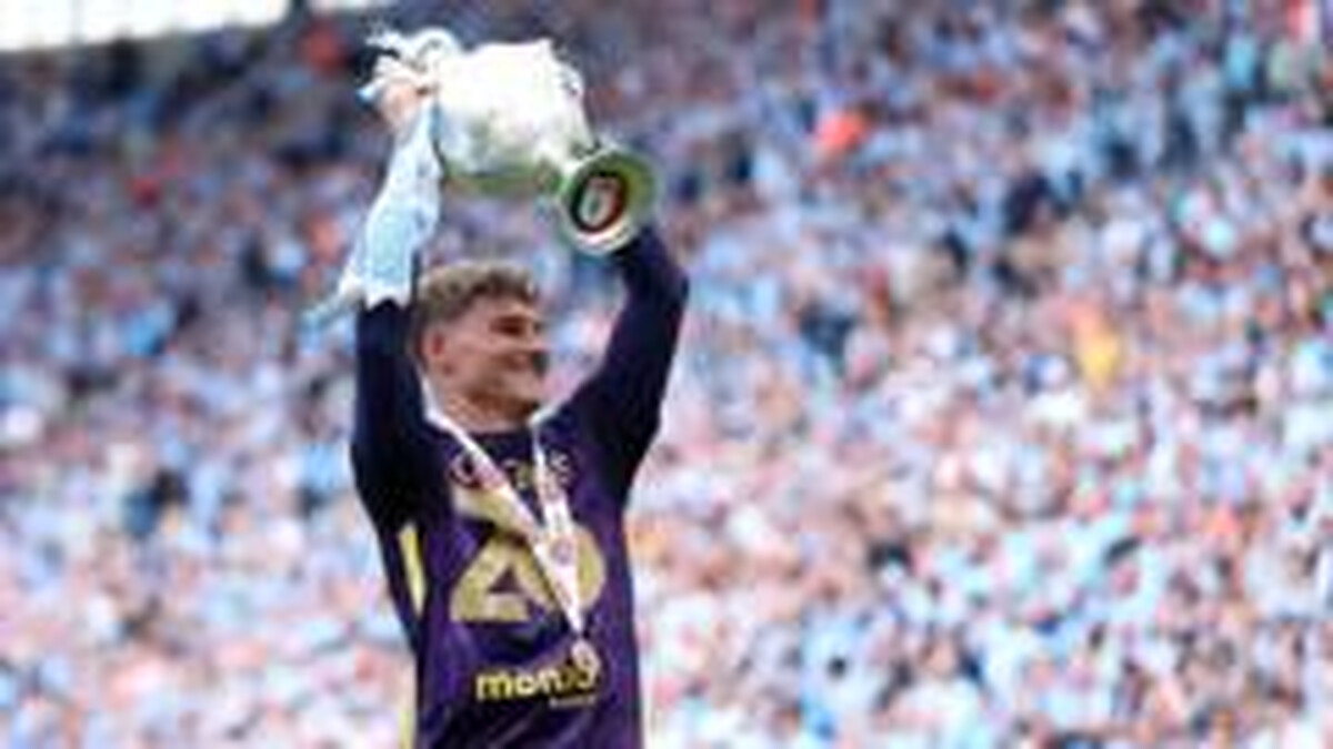 Coventry sign Brighton goalkeeper Rushworth after loan
