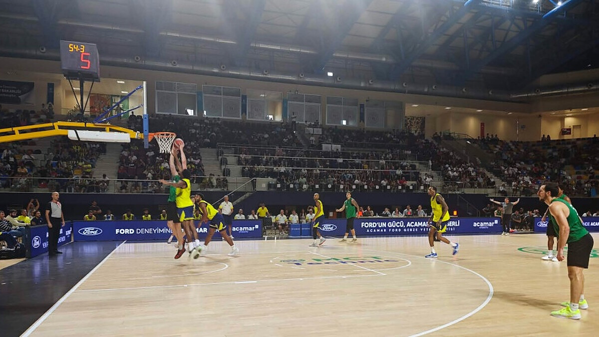 Fenerbahce stumble in preseason opener
