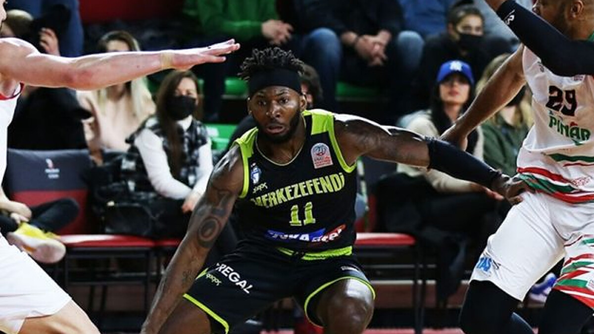 Hapoel Tel Aviv signs Eugene German