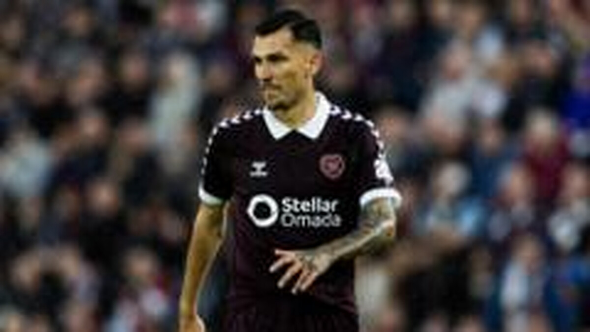 Hearts agree £1.7m deal to sell winger Kyziridis