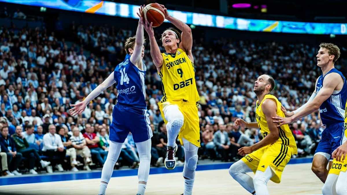 Larsson outshines Markkanen as Sweden beats Finland