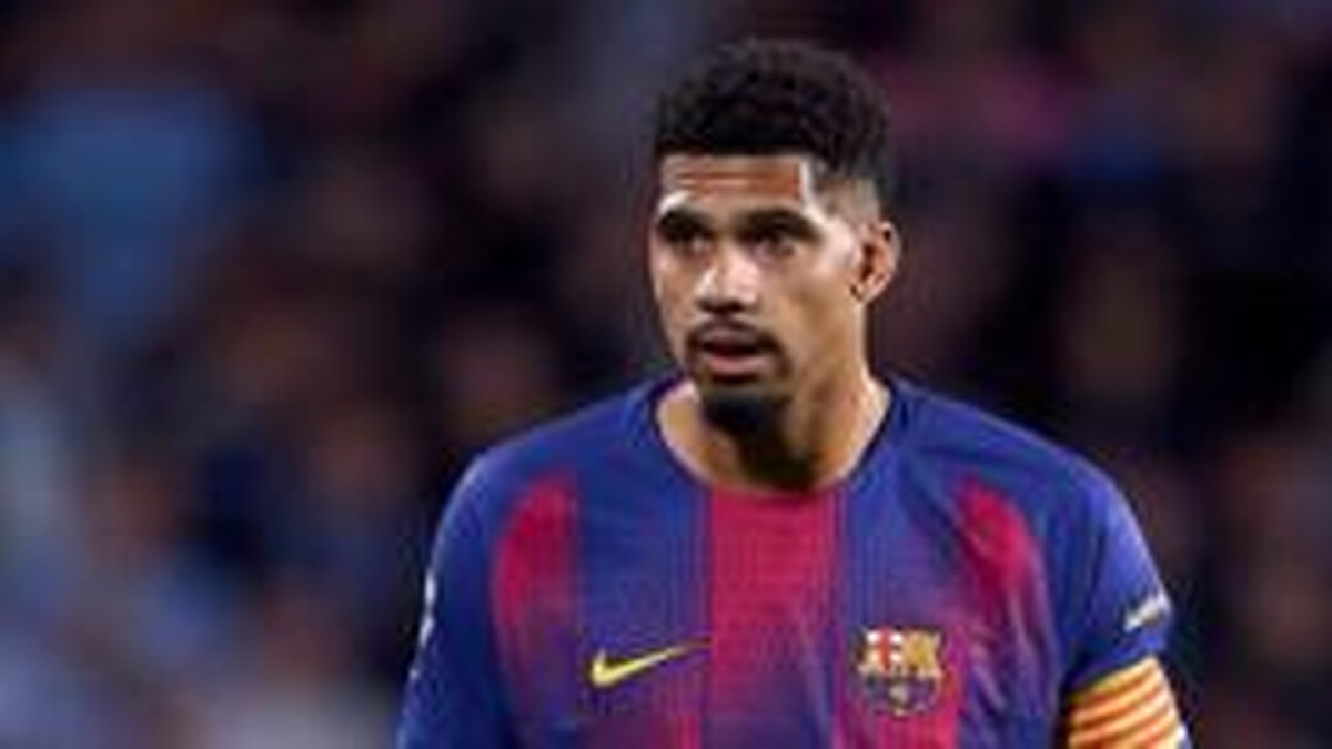 Liverpool sign Araujo on loan from Barcelona