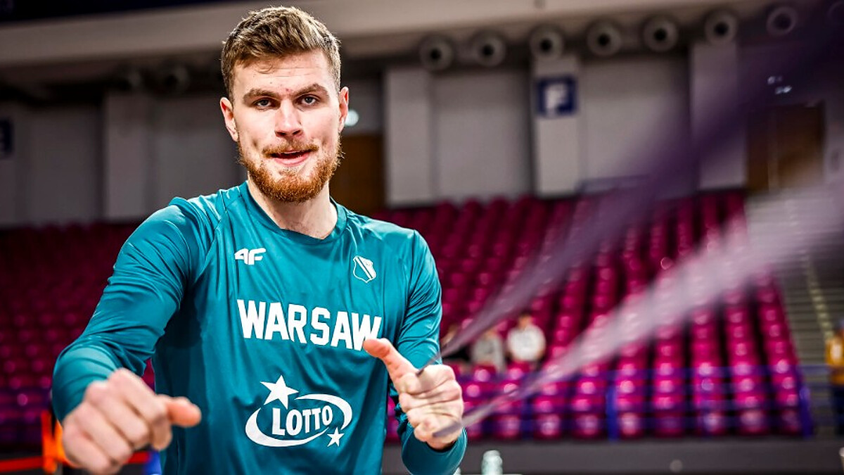 Maccabi Tel Aviv brings Shane Hunter back from loan