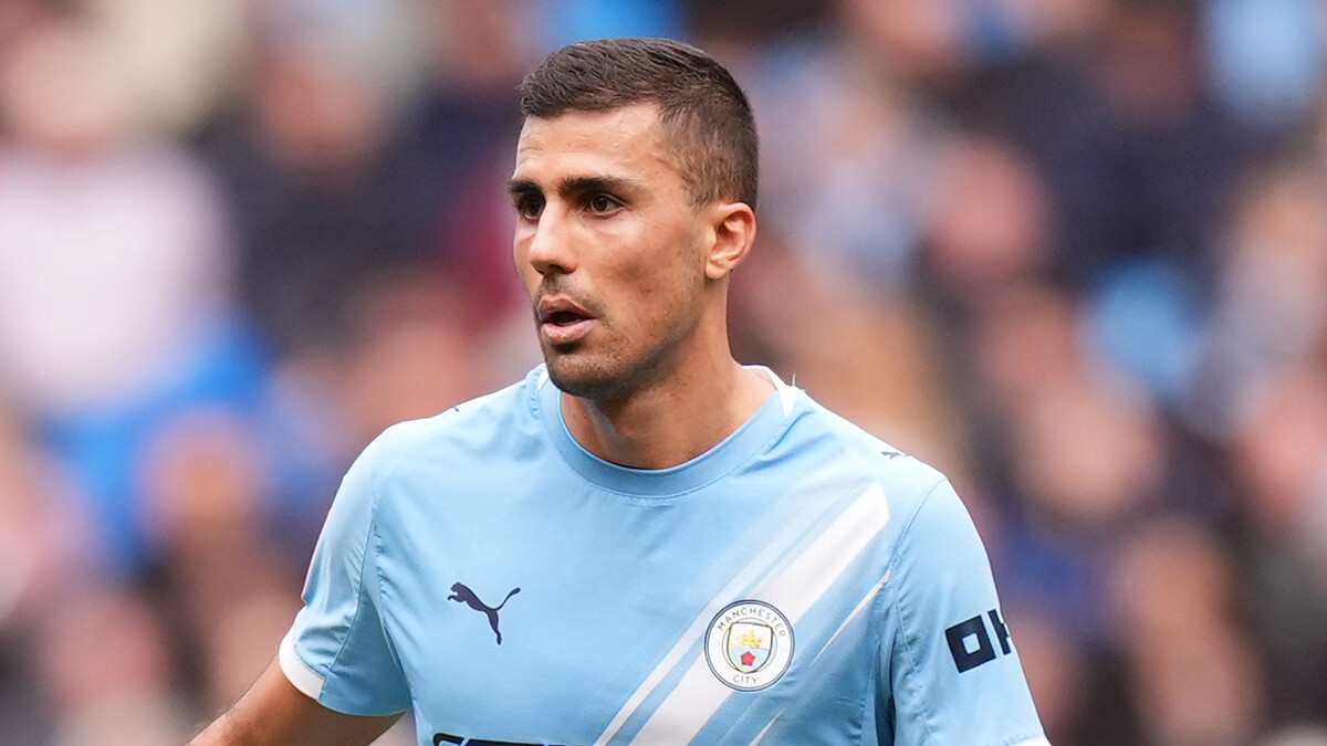 Man City reject fresh Barcelona bid for Rodri