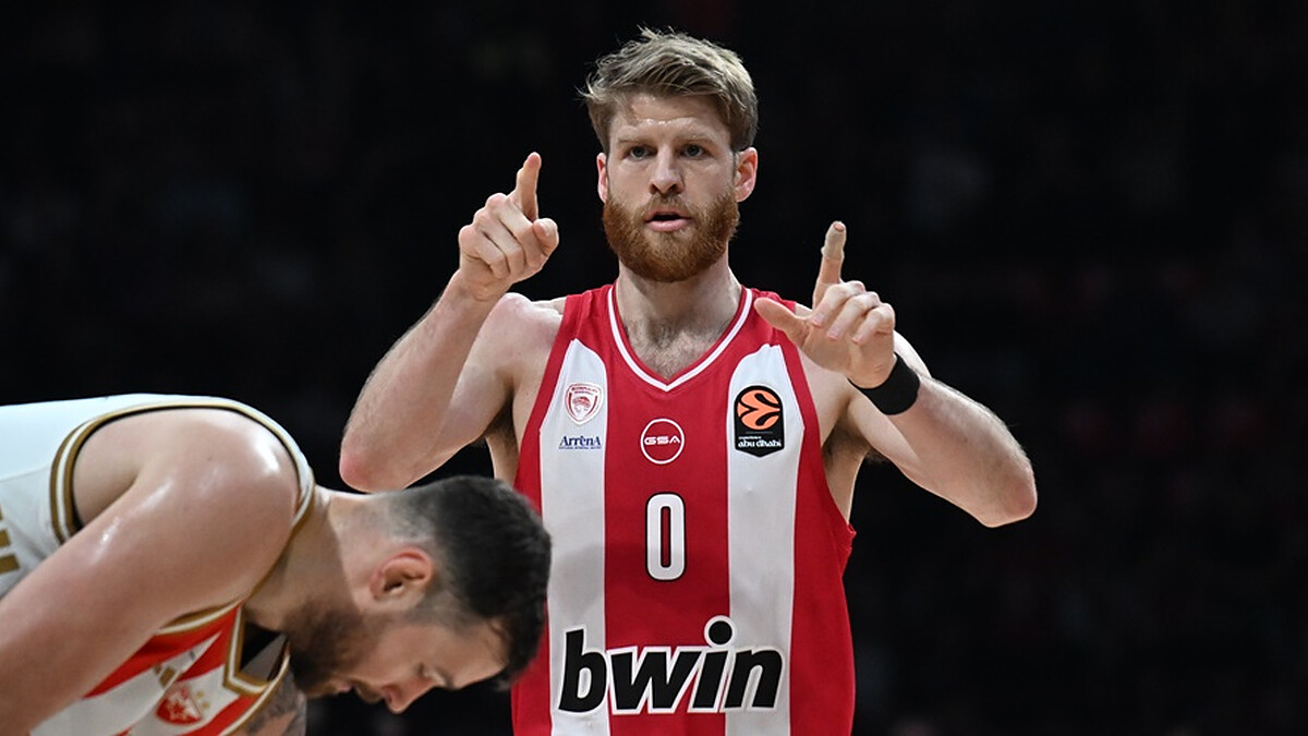 Olympiacos opens disciplinary proceeding for Walkup