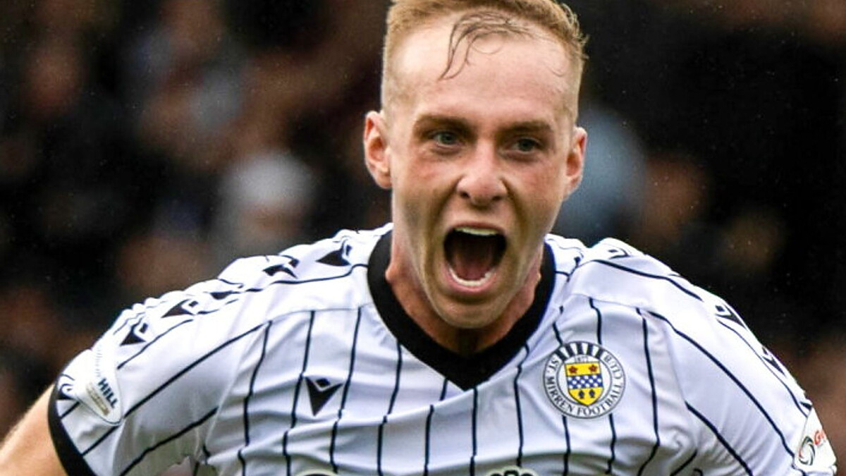 Phillips hits winner against St Johnstone as St Mirren go top