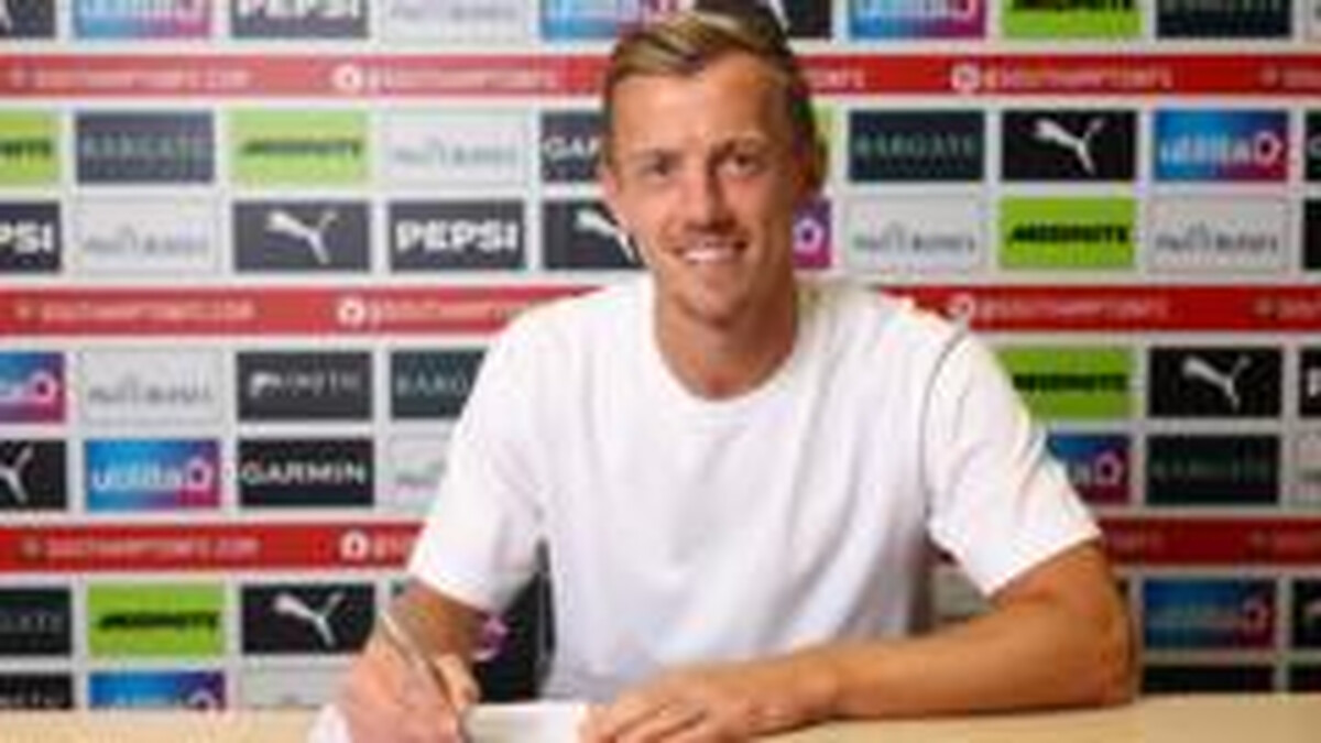Southampton re-sign former captain Ward-Prowse