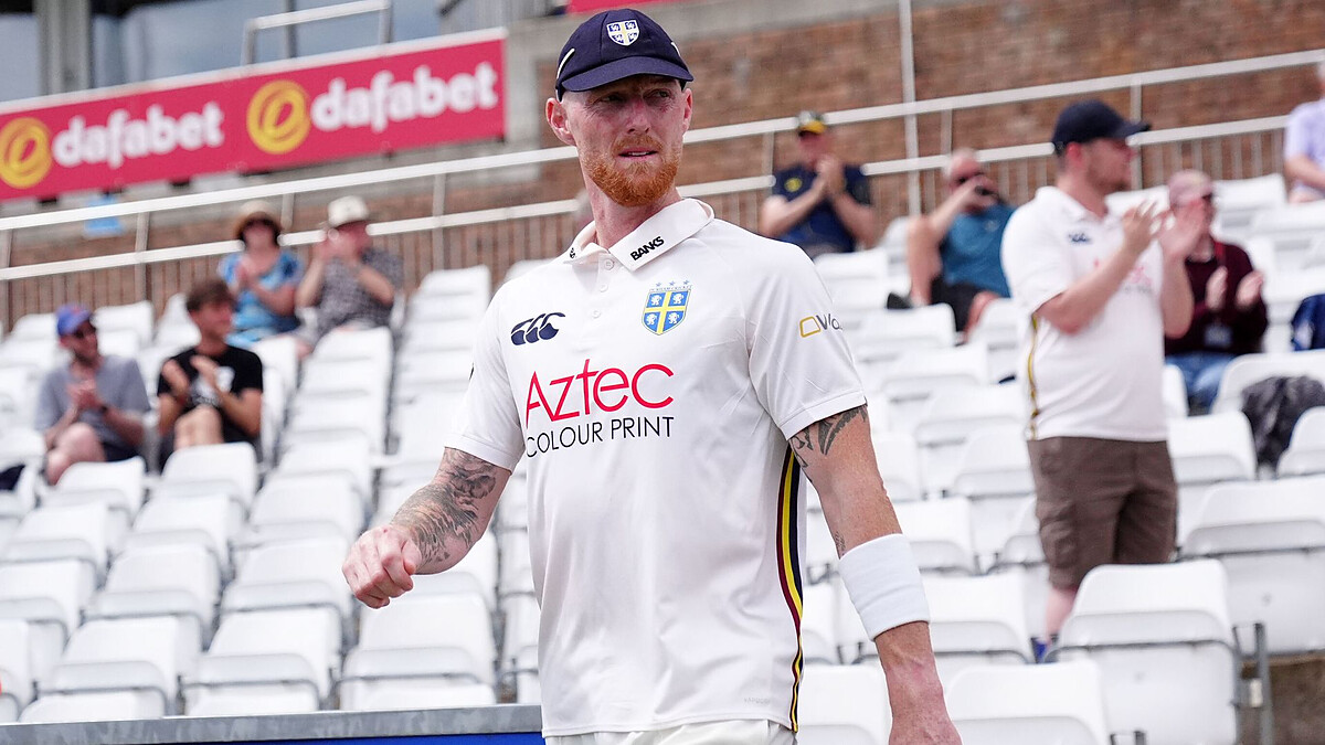 Stokes stars as Durham thump Derbyshire to lift Championship promotion hopes