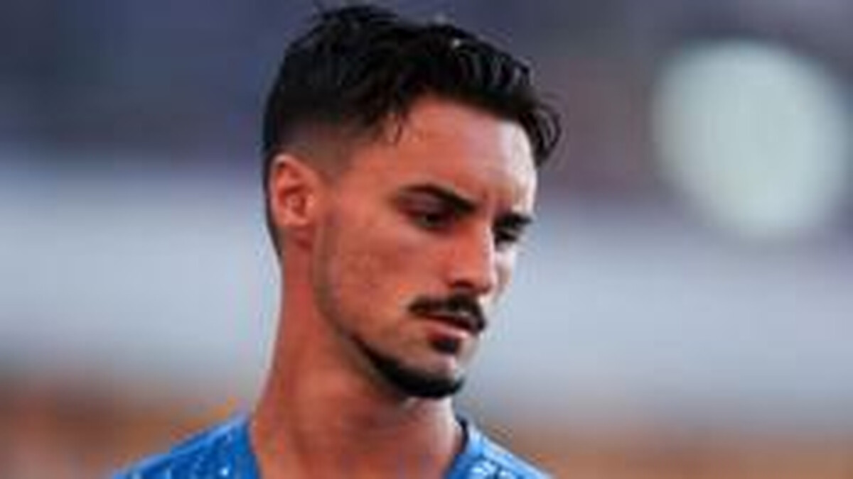 Swans sign Canada midfielder Eustaquio from Porto