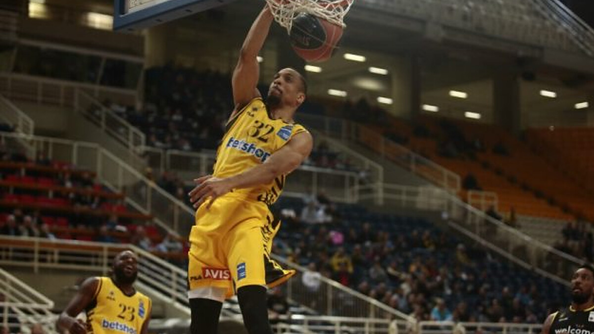 Tenerife picks up experienced center Vince Hunter for the next season