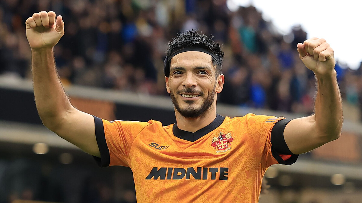Wolves, Swansea & Boro all win; West Ham, Burnley in action - EFL LIVE!