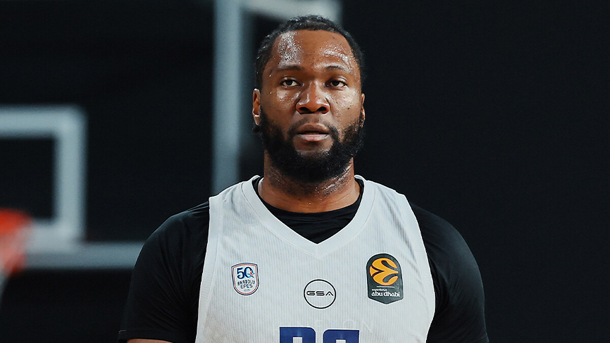 Anadolu Efes cruises past AEK in TÜBAD Tournament