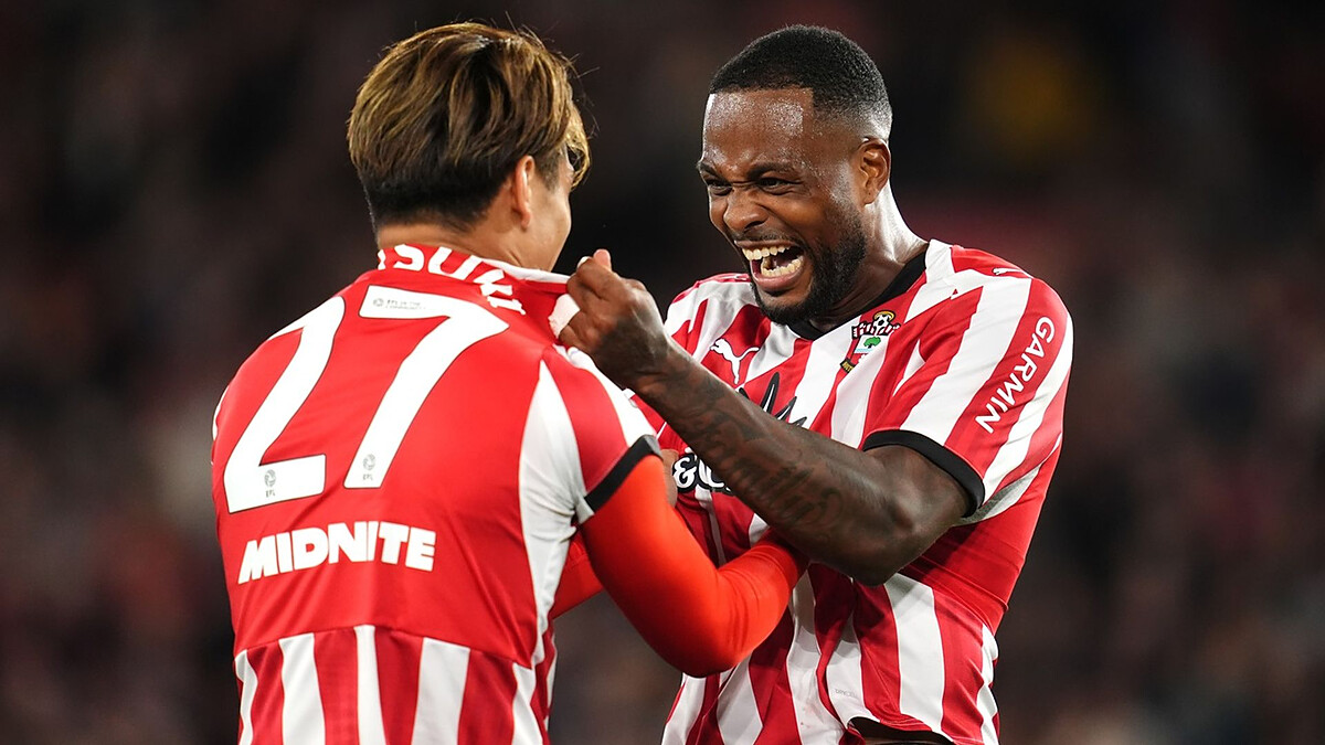 Bowen fires West Ham top; Southampton win - Championship highlights