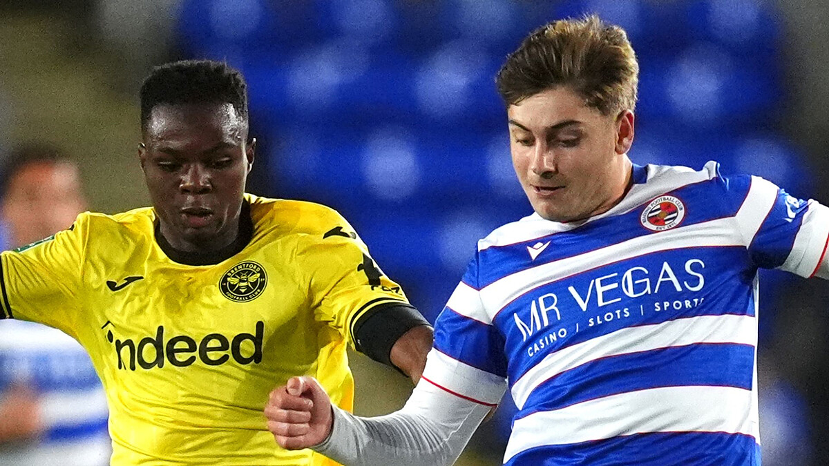 Brentford hold off Reading to reach round four of Carabao Cup