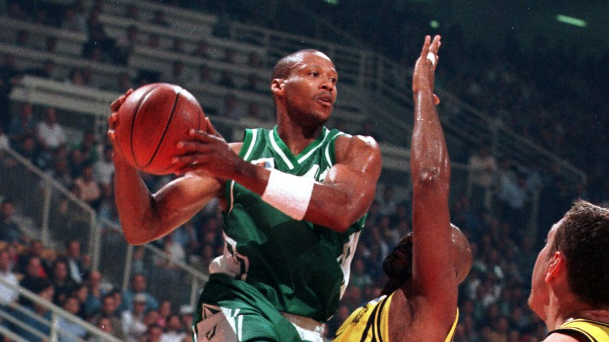 Byron Scott files bankruptcy to pause sexual assault case