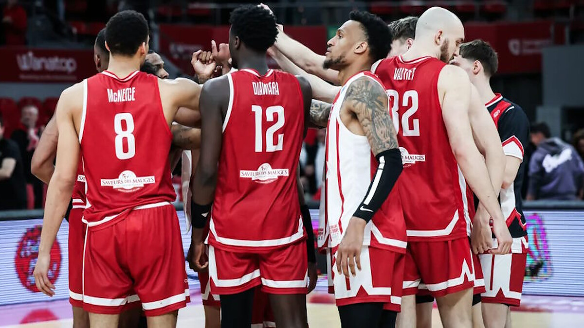 Cholet embeds community and mentorship in official club status