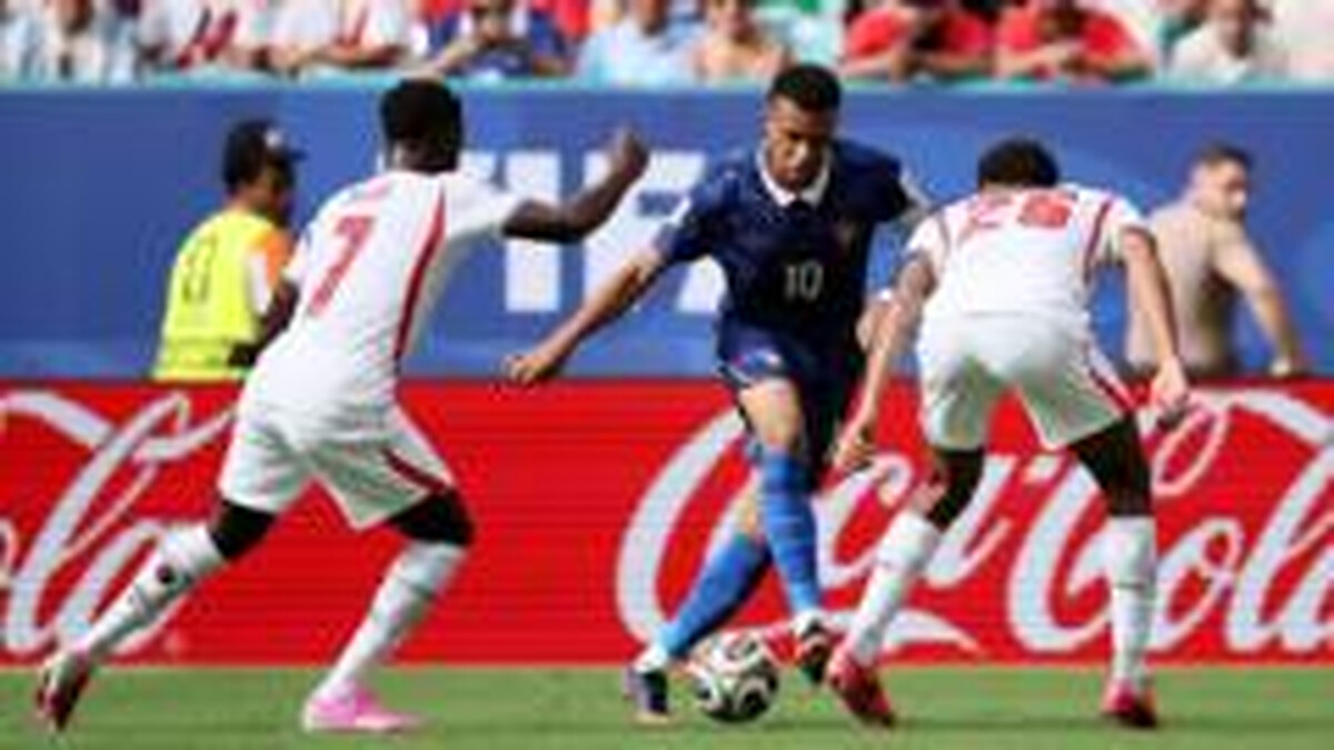 'Constant bombardment' - Fans shown 65,000 junk food ads at World Cup
