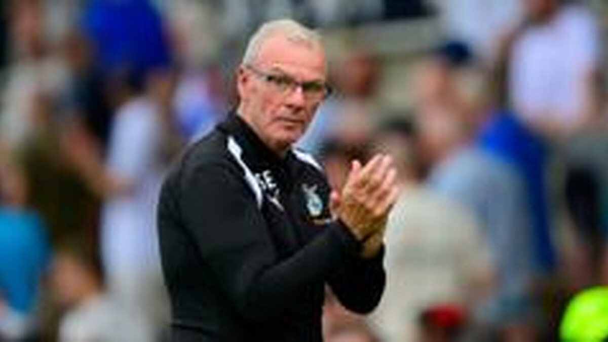 Evans committed to Bristol Rovers amid Hibs links