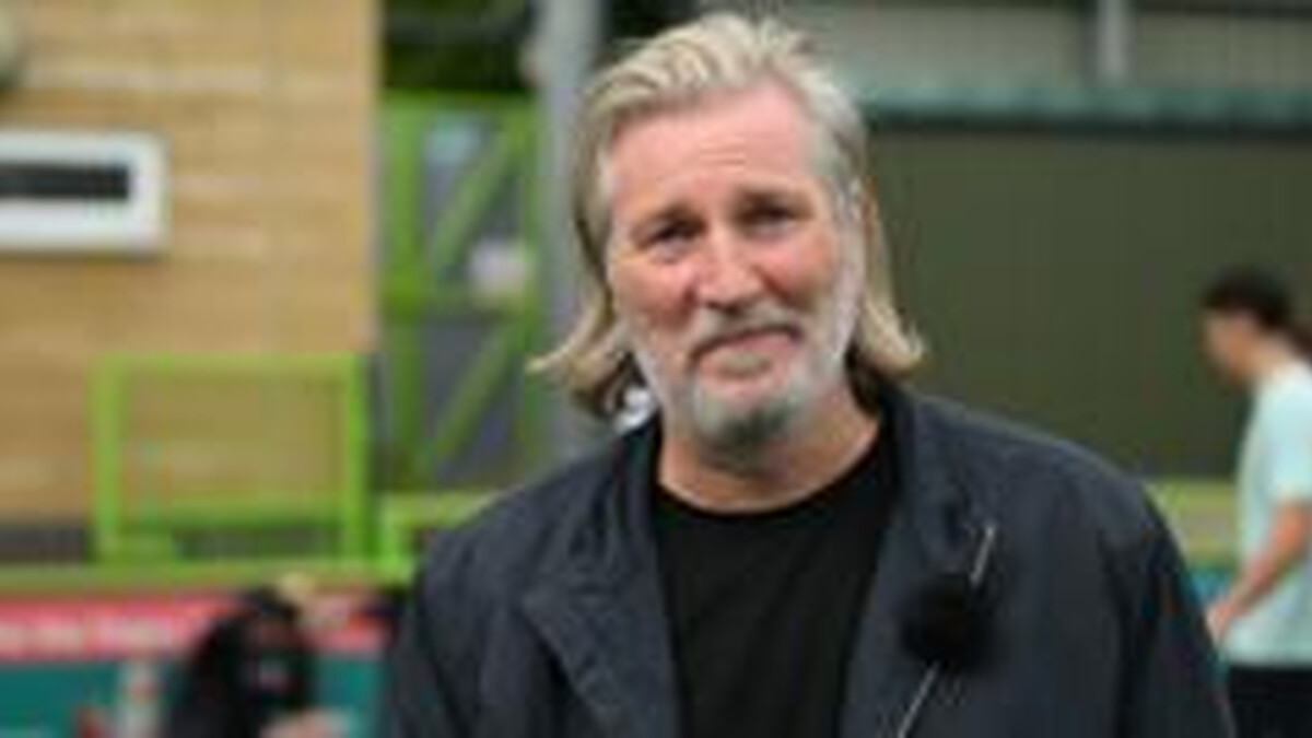 Forest Green allow Savage to talk to another club