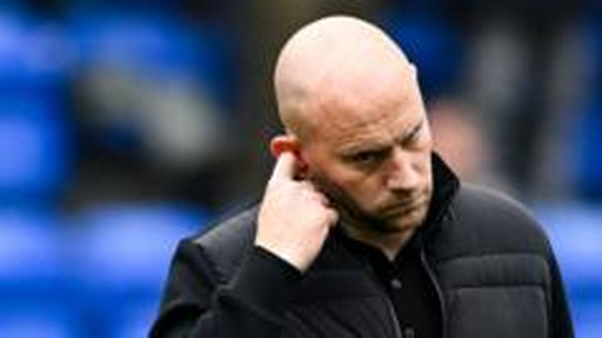 'Gambling & guessing' - what is going on at Hibs?