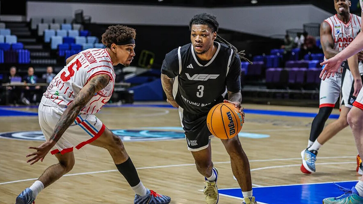 Jordan Sears drops 38 points, barely missing BCL Qualifiers record