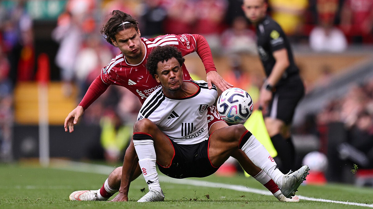 Liverpool held at Anfield as Fulham pick up first point
