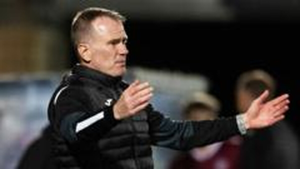 Martindale interim boss as Livingston dismiss Whelan after nine games