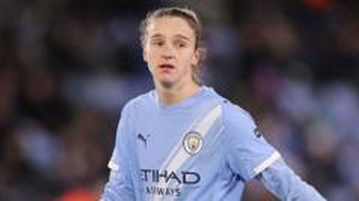Miedema to miss start of season with knee injury