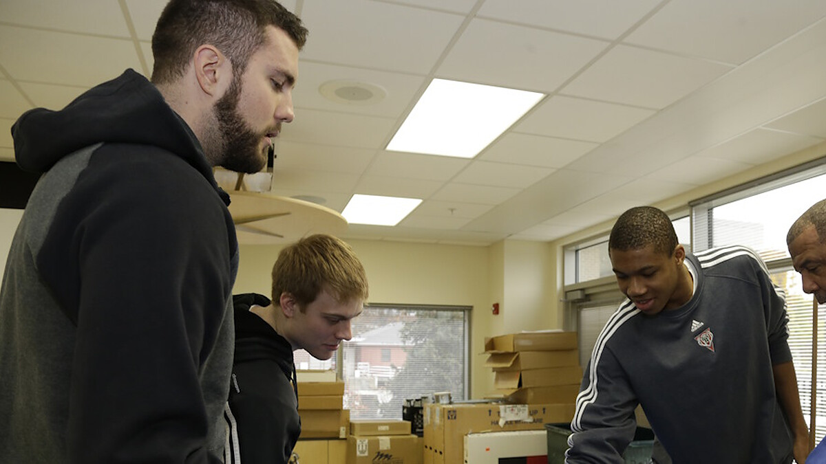 Miroslav Raduljica on Giannis Antetokounmpo: “I just can’t watch”