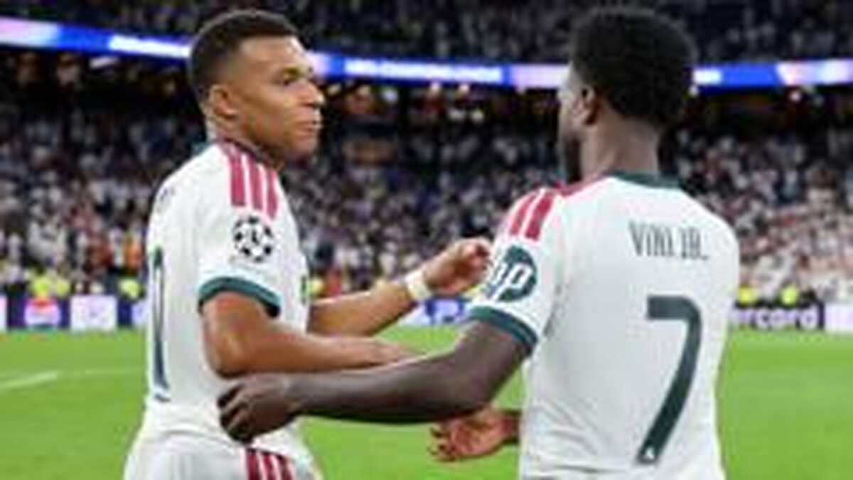 Mourinho compares Mbappe and Vini Jr to fruit trees after boos