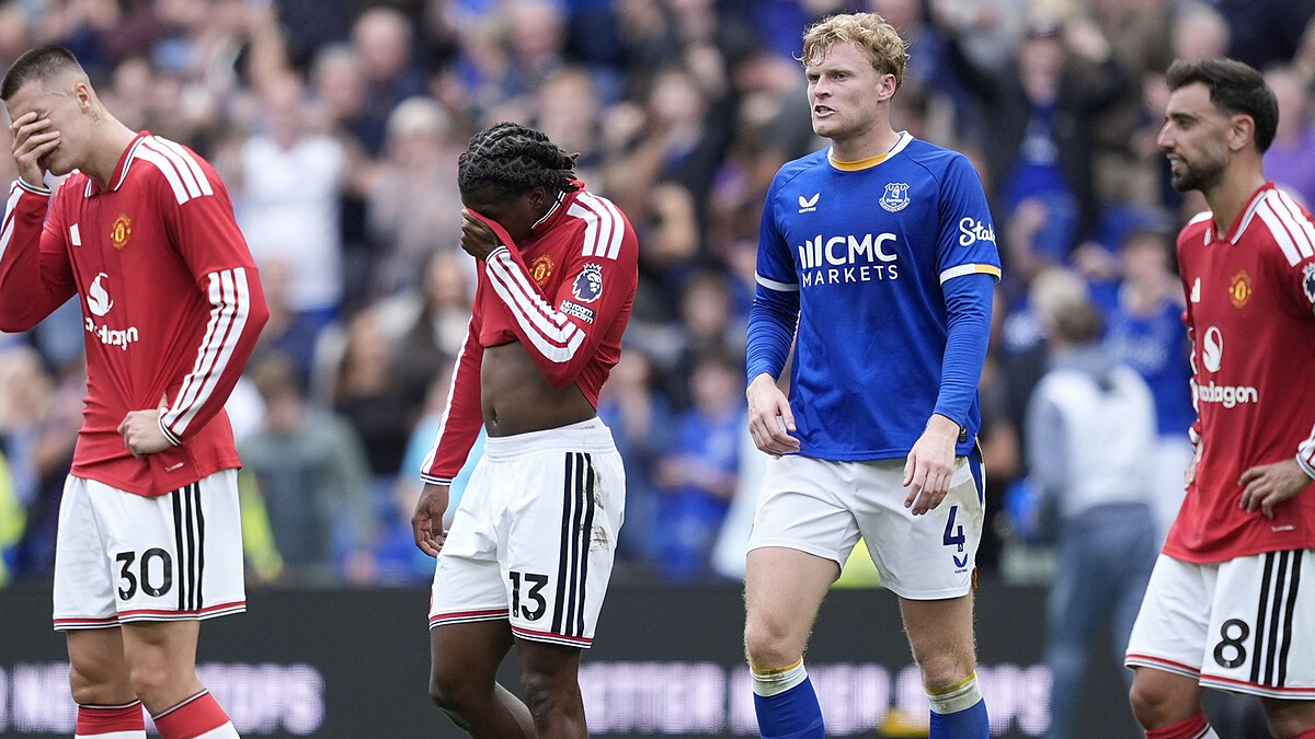 Nev fearful Man Utd's habit of conceding goals isn't going away