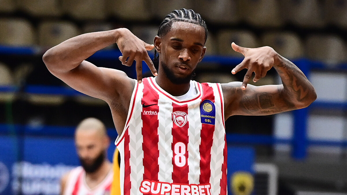 Olympiacos hold off AEK to reach Greek Super Cup final