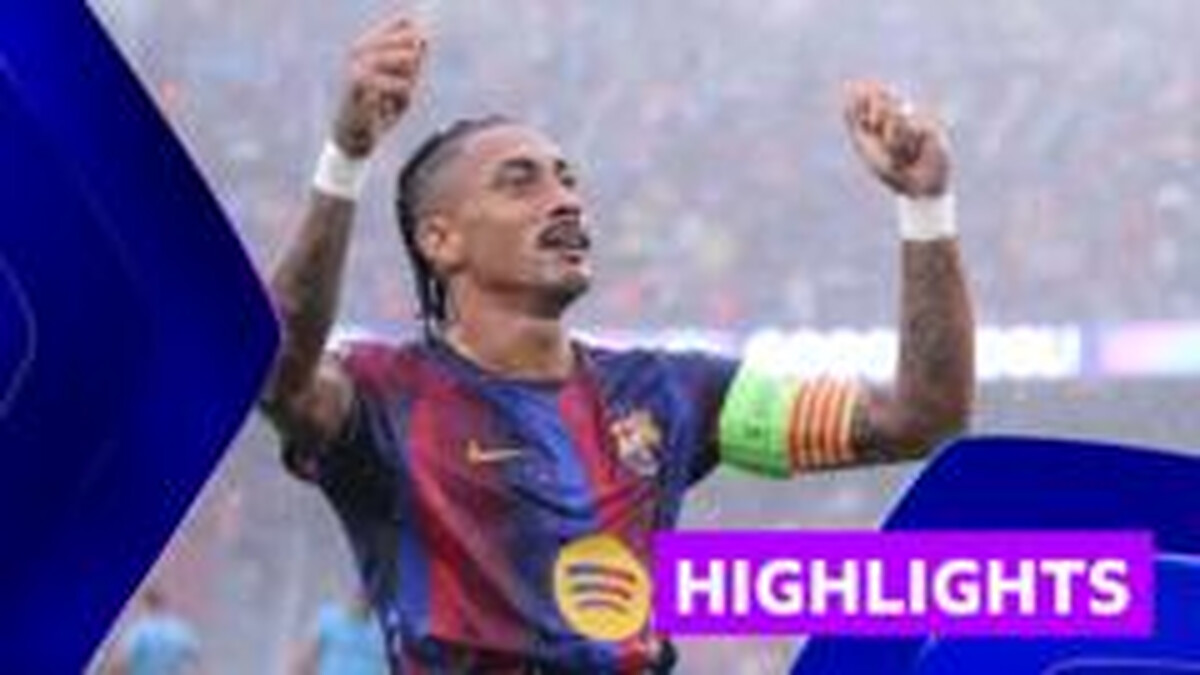 Raphinha on target again as Barcelona put five past Feyenoord