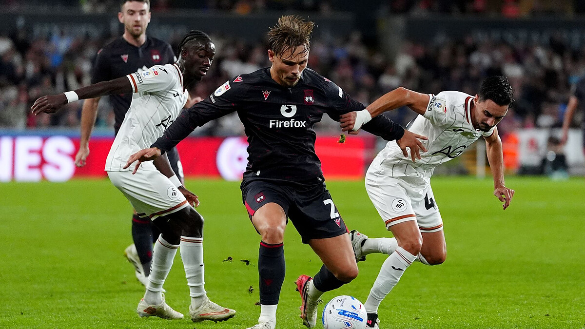 Swansea miss chance to go three points clear with Wrexham draw