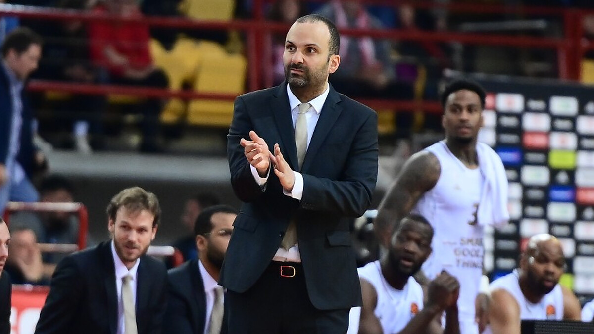 TJ Parker and Roanne beat coach Tony Parker in his first official game with ASVEL