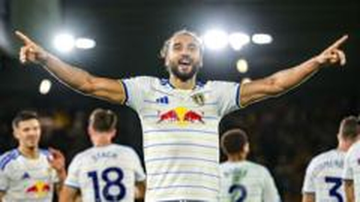 'Unplayable' & 'almost perfect'- Calvert-Lewin set for England recall?
