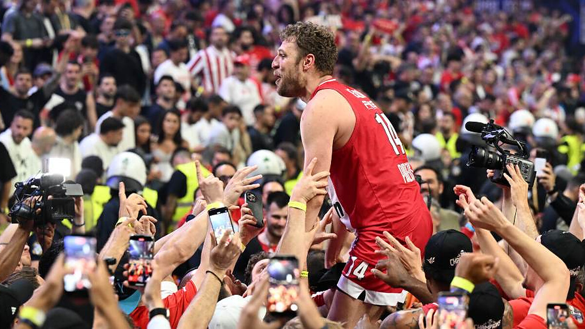 Vezenkov: “Building my legacy with Olympiacos titles, not MVP awards”