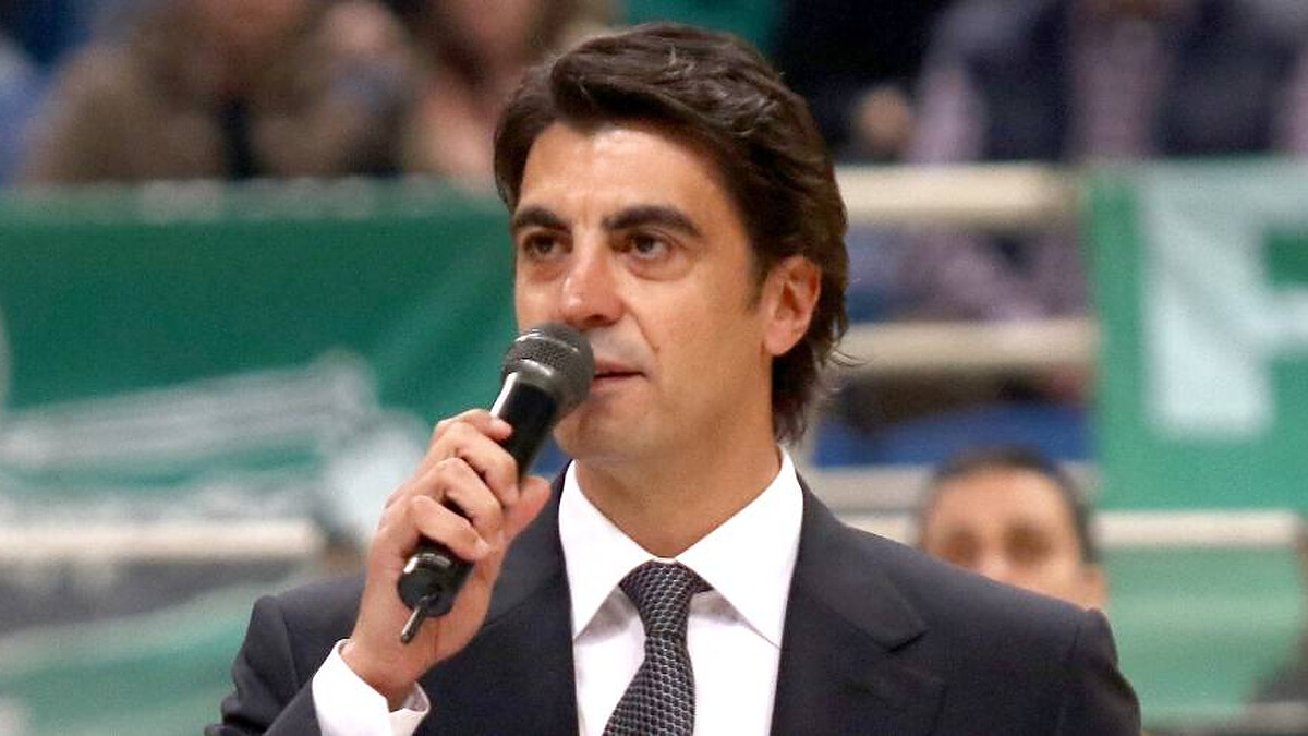 Besiktas demands public apology from Kutluay over Walker transfer claims